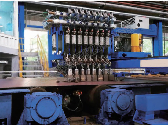 鋼板探傷設(shè)備.jpg 鋼板探傷設(shè)備.jpg