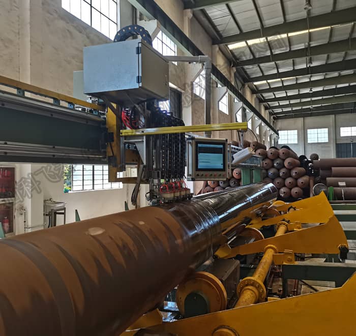 長(zhǎng)管拖車氣瓶 (1).jpg 長(zhǎng)管拖車氣瓶 (1).jpg